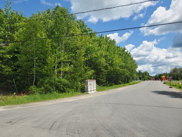 Highly Visible Commercial Lot - Très visible — photo 3