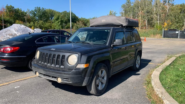 Jeep Patriot/Rooftent camper setup dans Autos et camions  à Ville de Montréal - Image 4