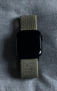 Apple Watch Series 8 45mm Midnight Aluminum GPS Plus Bands