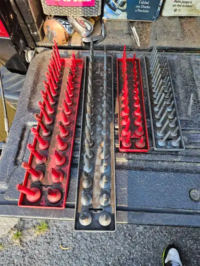 3 pairs of socket holders, View more