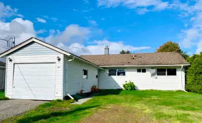 Bright 3 bedroom home on preferred quiet downtown street in Kitimat. Great neighbours. Close to an e...