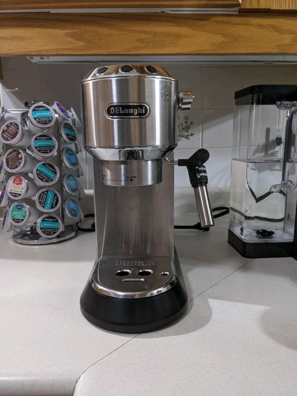 Delonghi dedica deluxe Espresso Machine plus extras Coffee Makers