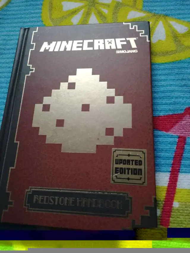 SET OF 3 MINECRAFT BOOKS  in Children & Young Adult in City of Toronto - Image 5