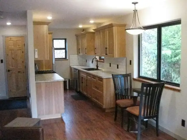 one bedroom-16 min. w. of Nelson Blewett