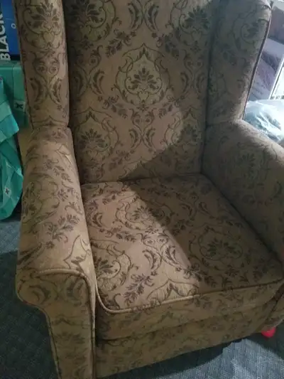 Free Single Seater Sofa, View more