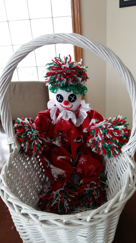 Precious Christmas Clowns dans Jouets  à Calgary
