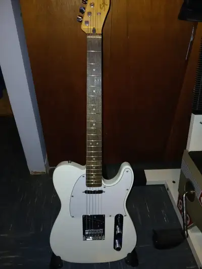 Squier Affinity Telecaster, View more