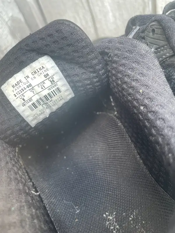 Nike Flyknit Lunar Wolf Grey 554887 Mens Size 8 Preowned - light in Men's Shoes in Richmond - Image 7