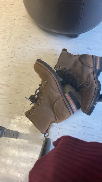 women’s boots dark brown size 6 .5, View more
