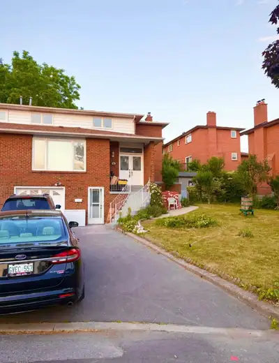 Looking for students or young professionals to share a comfortable, safe home in a friendly neighbor...