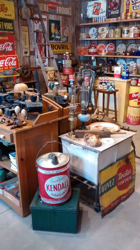 ventilateur, jouet en tôle, balance, caisse bois dans Art et objets de collection  à Shawinigan - Image 4