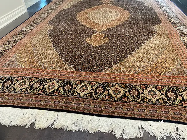 Persian Tabriz handmade rug ( Iran) in Rugs, Carpets & Runners in Markham / York Region - Image 5