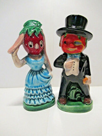 SALT AND PEPPER SHAKER 1960,S  HALLOWEEN DECOR