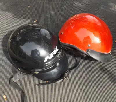 2 motorcycle helmets. good condition. no damage or wear. 50 for each.