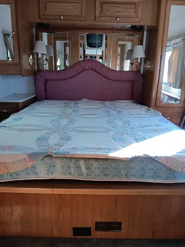 class A, Allegro Bus in RVs & Motorhomes in Bridgewater - Image 8
