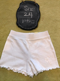 Brand new white cotton shorts - with Hibiscus flower print - 24