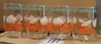 4 petits verres vintage rétro cuisine à motif fleuri marguerite