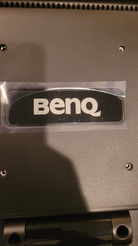 BenQ G2420HD LCD Monitor. in Monitors in Calgary - Image 4