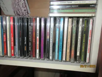 Cd de différents artistes, View more