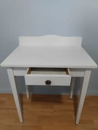 petit bureau 27 de largeur 18 de profondeur 29 pouces de hauteur, View more