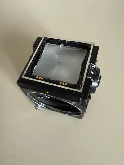Bronica SQ body only, View more