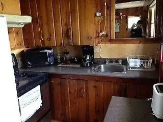Lake front 2 bedroom cabin on Kootenay lake in British Columbia in Canada - Image 4