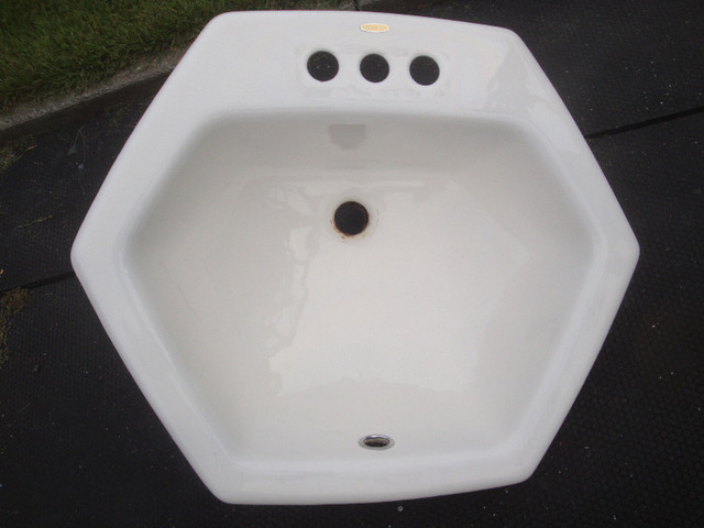 Évier en fonte Kohler dans Plomberie, éviers, toilettes et bains  à Longueuil/Rive Sud