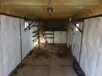 Enclosed trailer 