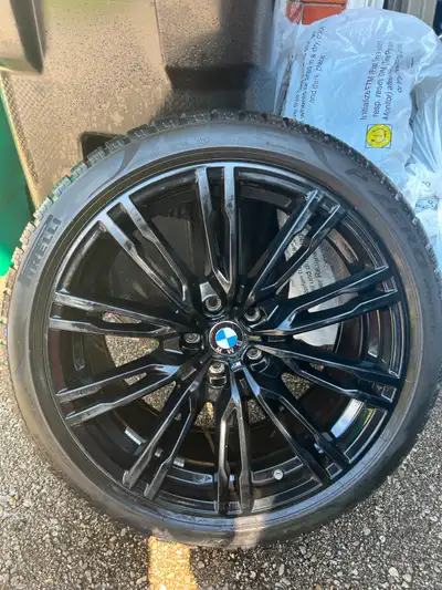 These are genuine BMW M-Sport Rims, style 829M, with Pirelli P Zero Winter tires 275/35R19. 9Jx19 ET...