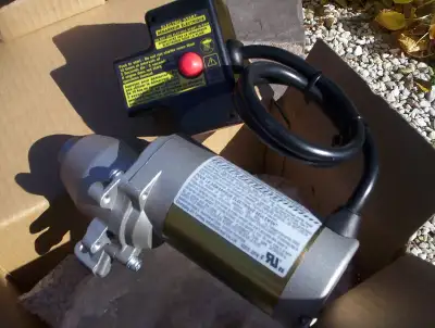 Out of the box , brand new starter motor for Briggs&Stratton snow series engines.