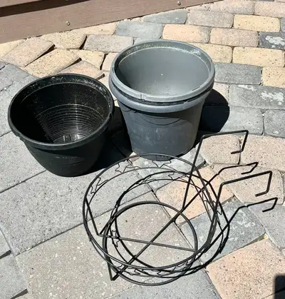 Fence/Railing Wire Basket - with Pots, View more