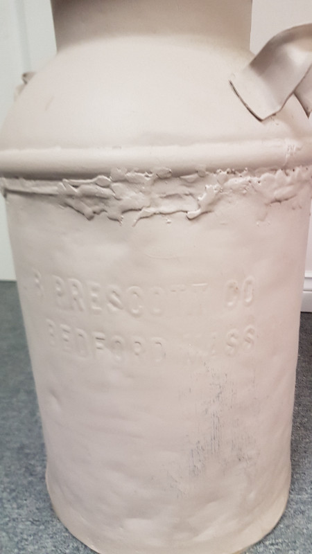 MILK CAN . Very old. It has been sand blasted with base coat in Arts & Collectibles in Moncton - Image 2