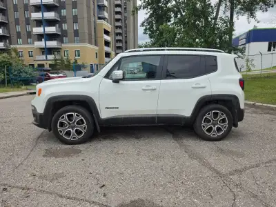 Key Features ☀️ Power Sunroof Heated Front Seats Power Driver's Seat Built-In Navigation System ❄️ A...