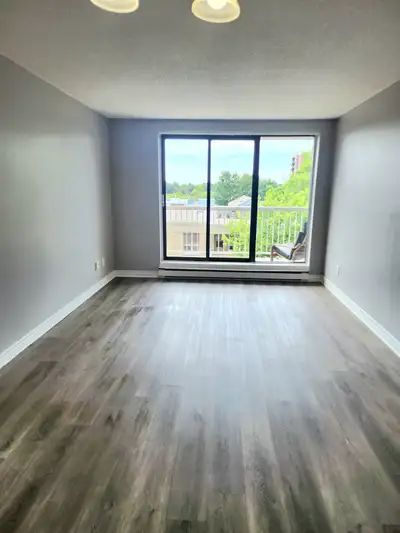 Newly updated kitchen and freshly painted. New tub will be installed July 3rd. One underground parki...