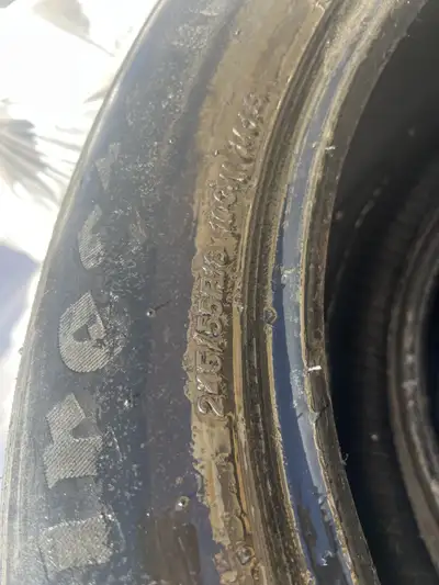 Quatre pneus d été Firestone 245/55/18 pour $120 les quatres, bon pour encore deux été.