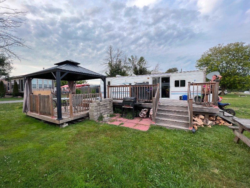 2001 mallard 36ft trailer for sale!!! Travel Trailers & Campers