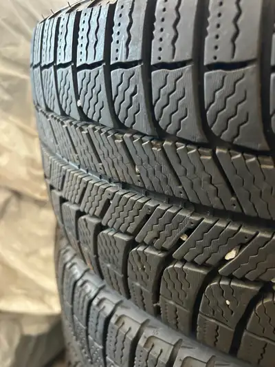 Used 1 -2 times, see the thread. The alloy rim is for 2007 BMW 335i.