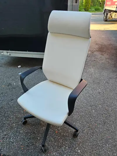 High-back boardroom office chairs, View more