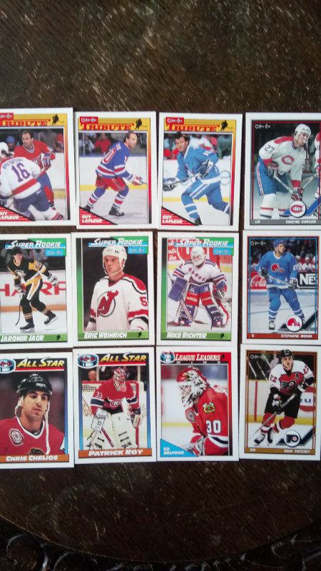 1991 O-PEE-CHEE & PRO-SET HOCKEY CARDS, MINT SHAPE in Arts & Collectibles in Kitchener / Waterloo - Image 2