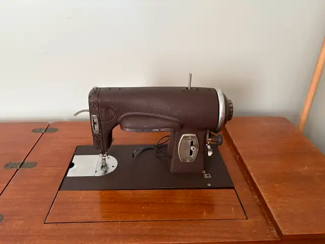 Vintage Kenmore Sewing Machine with chair. in Other in Cape Breton - Image 2