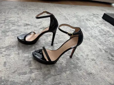Sandales Stuart Weitzman à plateforme – Taille 7,5, View more