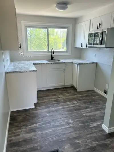 Newly renovated 1 bed, 1 bath in Pembroke with water views !