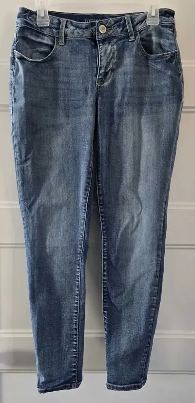 Maurice's Mid-Rise Jeans sz Medium, View more