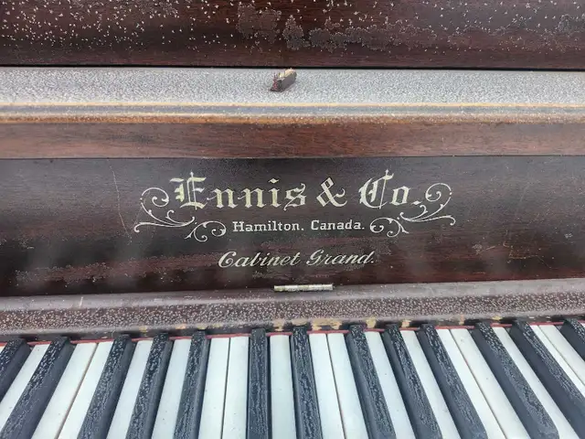 FREE upright PIANO in Pianos & Keyboards in Strathcona County - Image 2