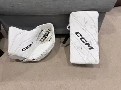 CCM EFlex 6.5 Goalie Catcher and Blocker, View more