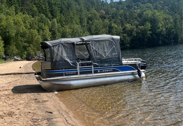 2018 Legend Pontoon 21 ft. + 90HP + 2 axel galvanized trailer in Powerboats & Motorboats in Gatineau