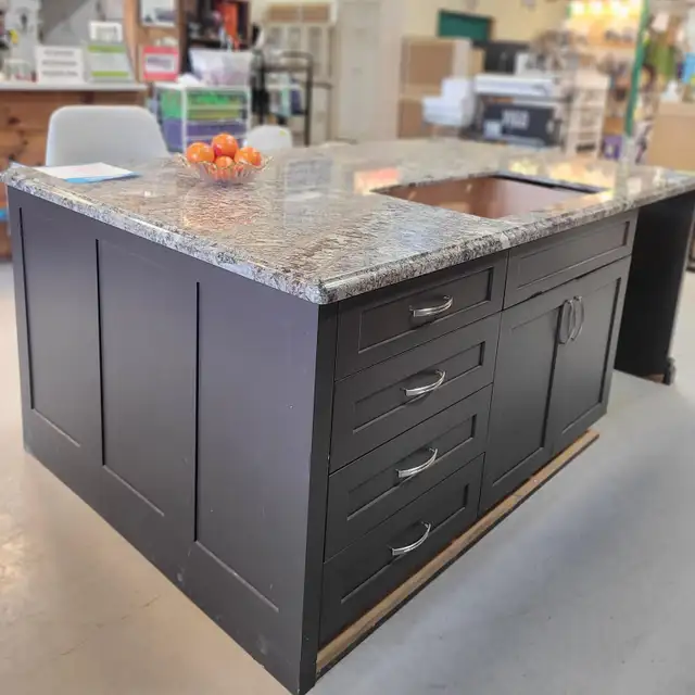 Kitchen Island with Granite in Cabinets & Countertops in St. Catharines - Image 3