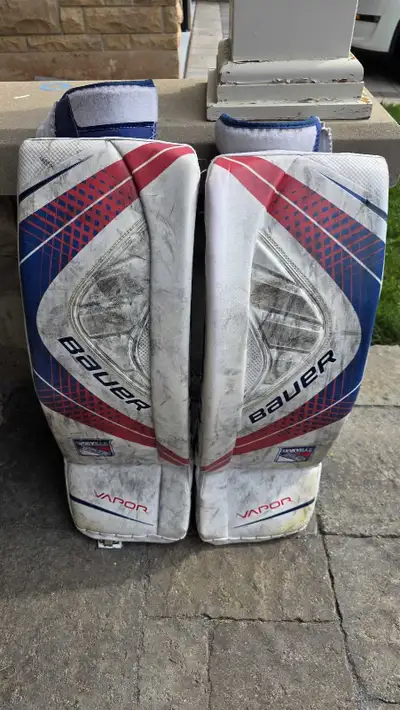 Bauer Intermediate Goalie Pads, View more