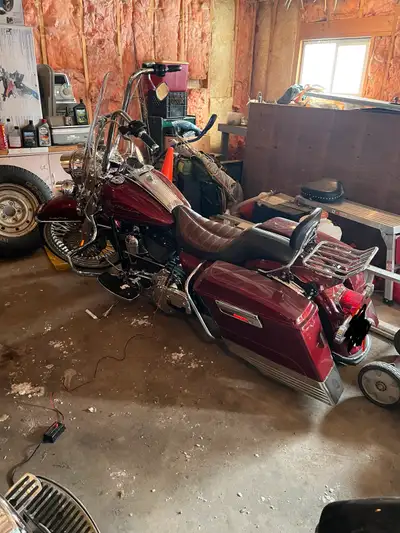 2009 road king classic, 23,000 miles, stage 2, front and rear tire with less than 3,000km, Saddlemen...