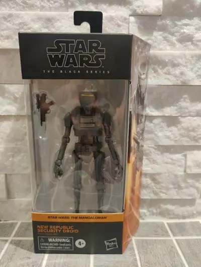 Star Wars Black Series New Republic Security Droid 6-inch action figure. New in box.